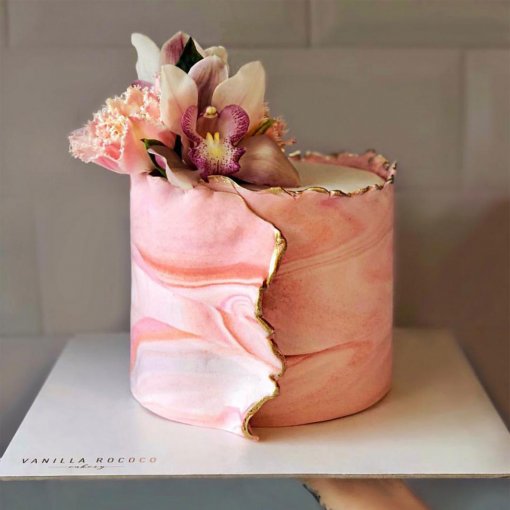 Cropped Marble Cake | Pink Orchid