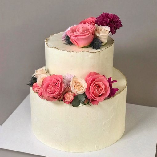 Dream of Roses Cake