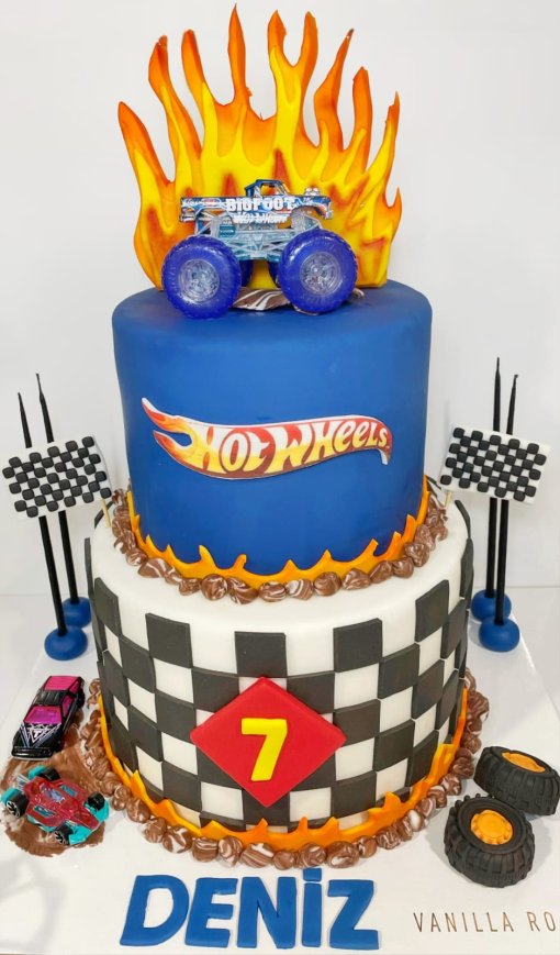 Little Racer Cake