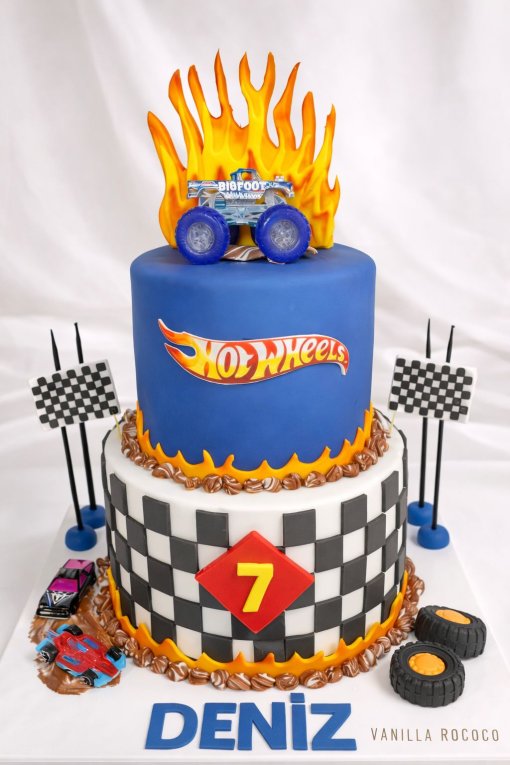 Little Racer Cake
