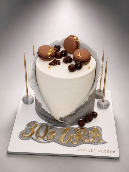 Dark Crown Cake